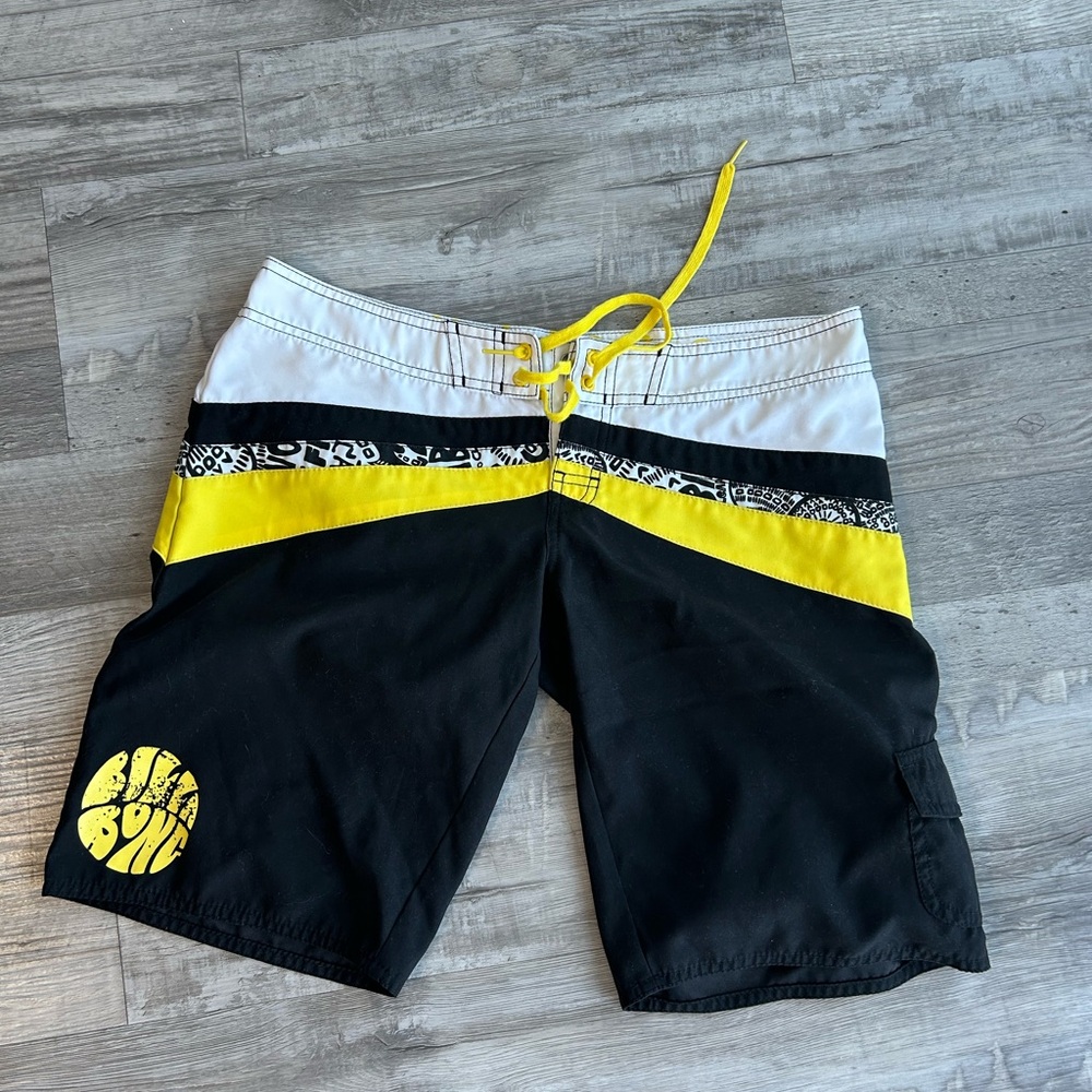 Vintage Women’s (junior) Billabong Board Shorts